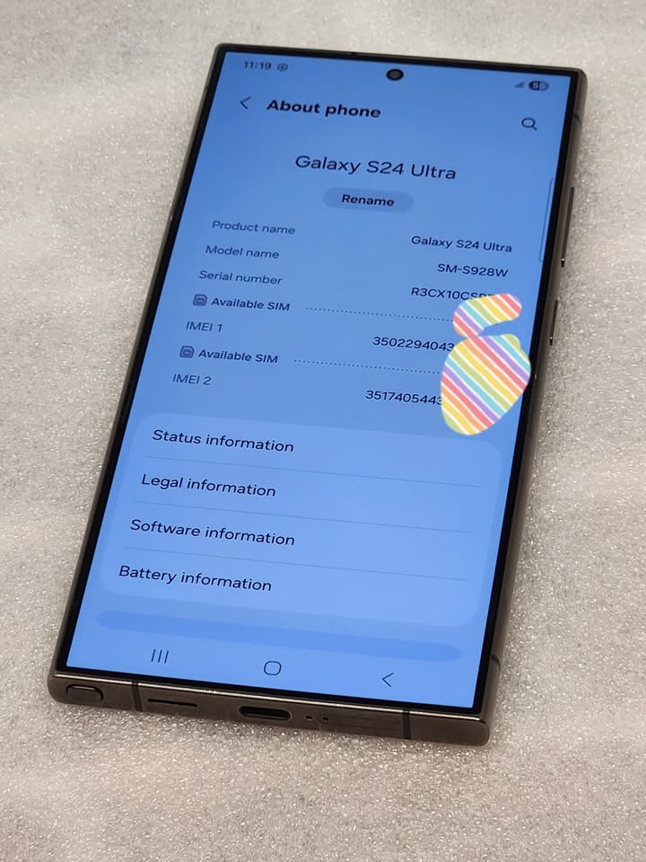 pre owned Samsung Galaxy S24 Ultra 5G (256GB) , S Pen, Unlocked - Black, good condition