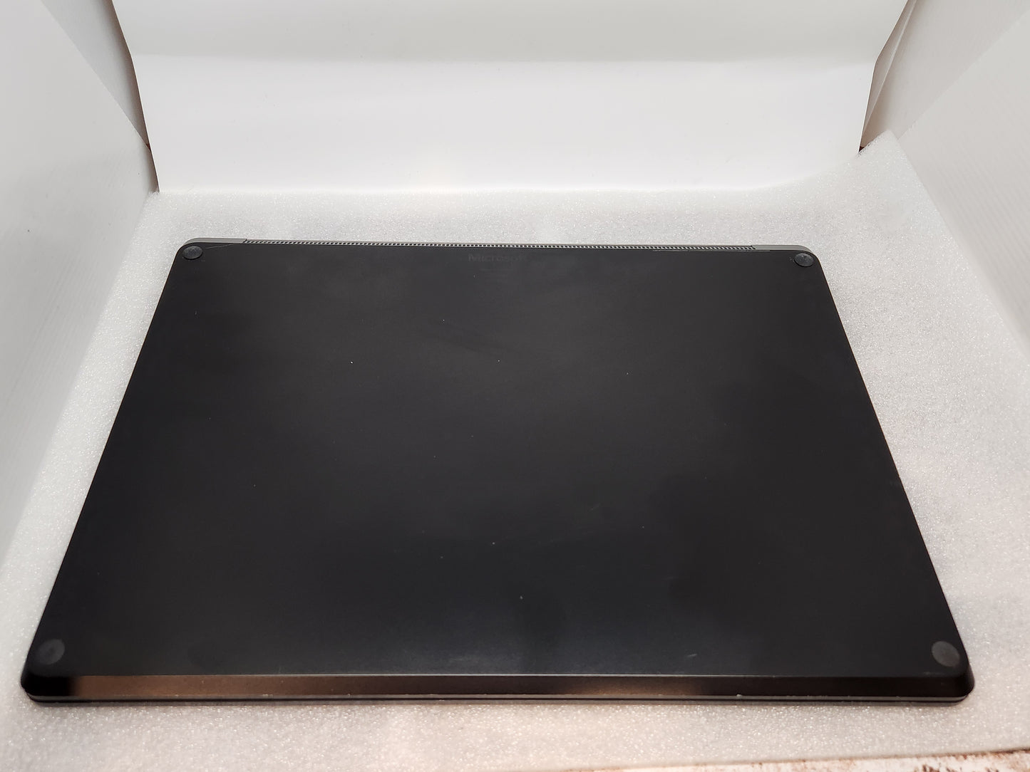 Refurbished Microsoft Surface Laptop 4 (13-inch) i7 3.0GHz (11th gen, 16gb ram, 256gb ssd),black