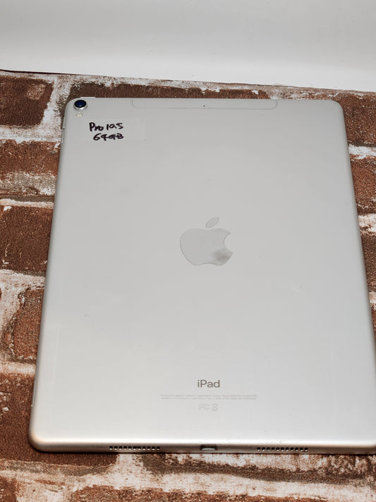 iPad Pro 10.5" (Wi‐Fi + Cellular) – 64GB, White, Good Condition!