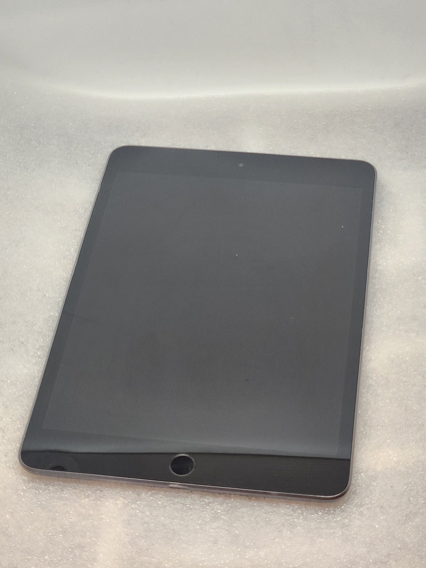 Refurbished iPad Mini 5 (64GB) - Good Condition-