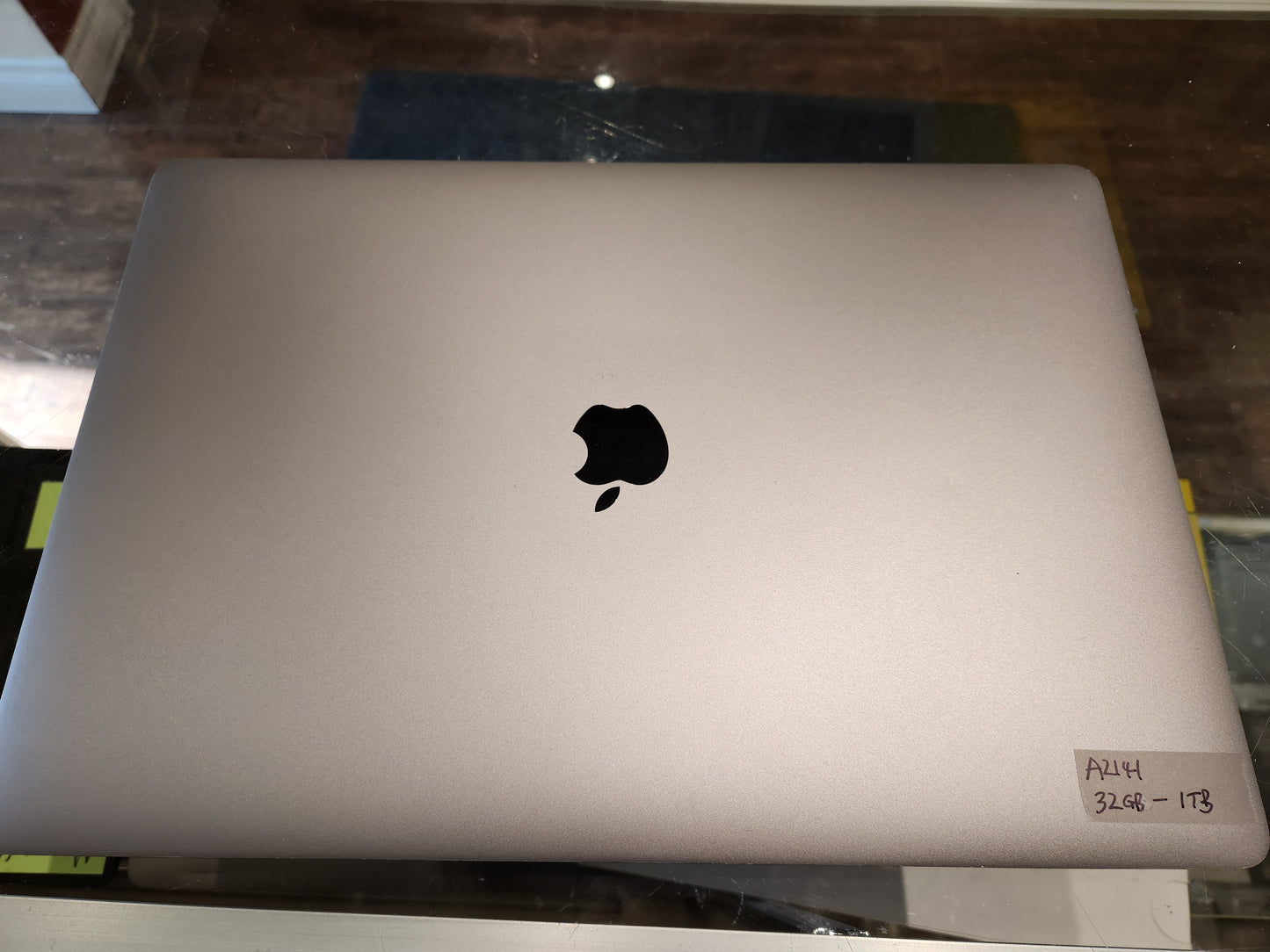 refurbished MacBook Pro 16" (2019) – i9, 32GB RAM, 1TB  SSD, AMD Radeon Pro 5300M (4GB)