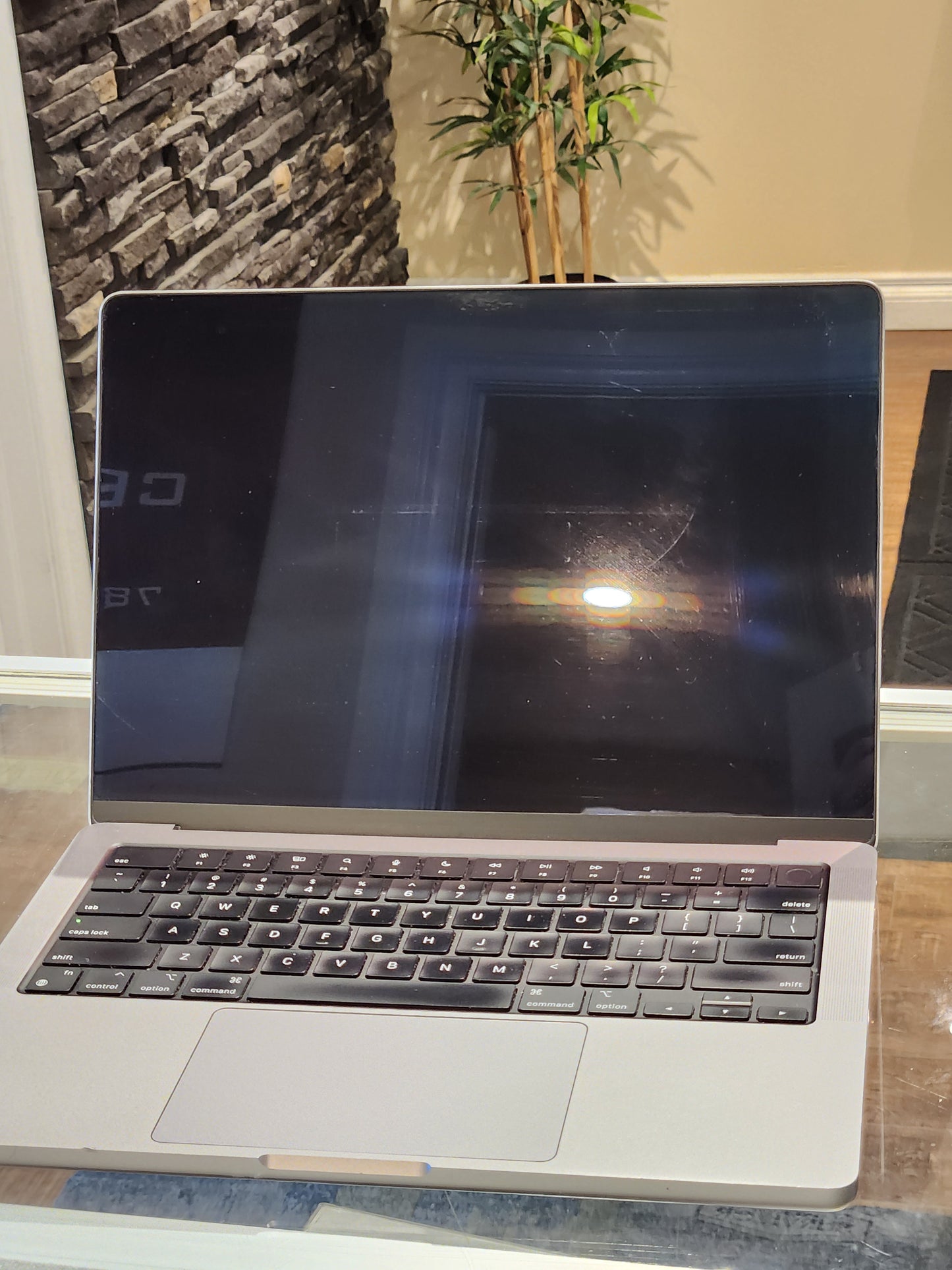 A2442 MacBook Pro 14" (2021) M1 Pro, 16GB RAM, 500GB SSD,   #2 condition B-C