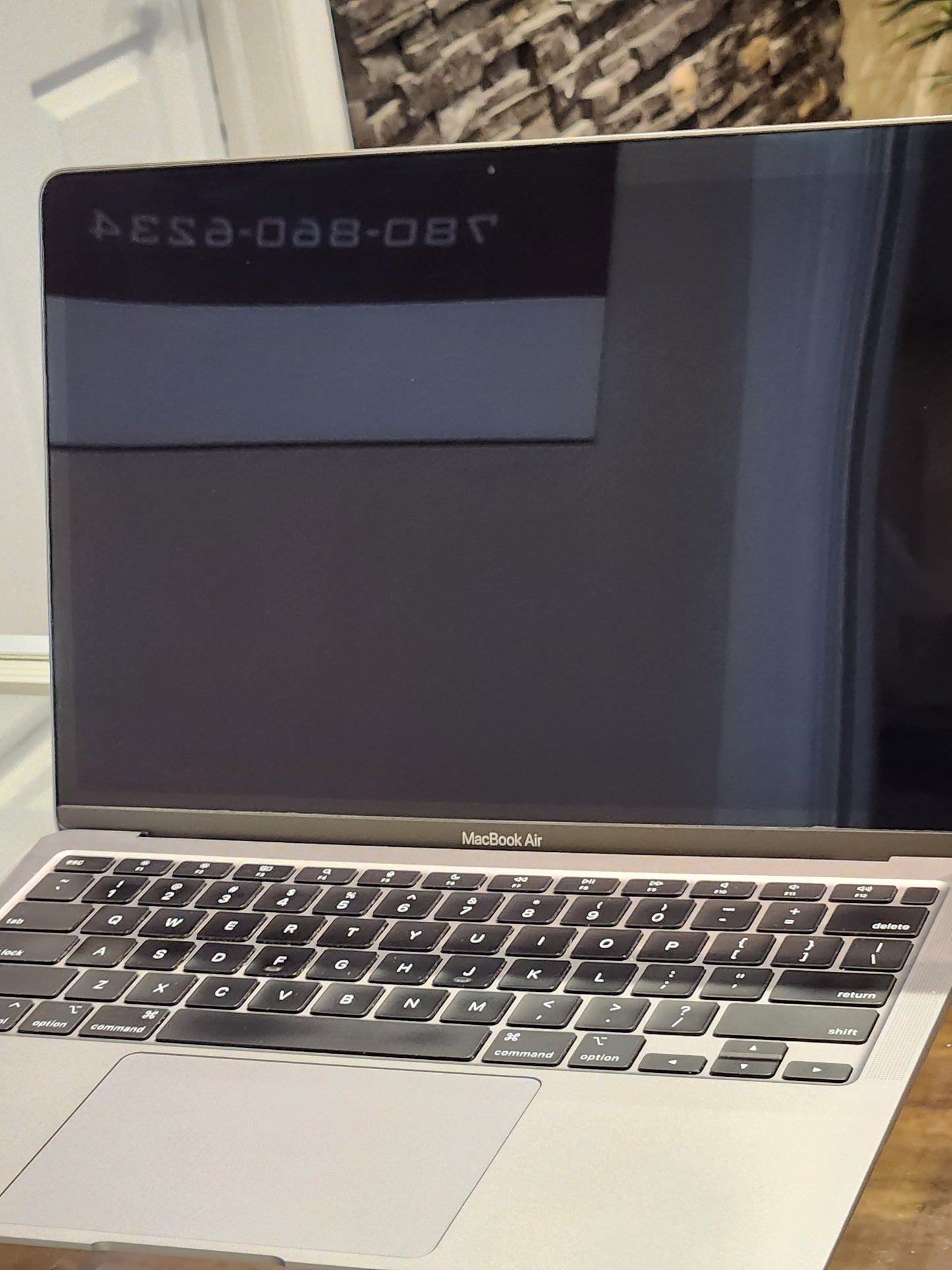 Refurbished MacBook Air M1 (2020) – 8GB RAM, 256GB SSD, MacOS 26.  Space Grey