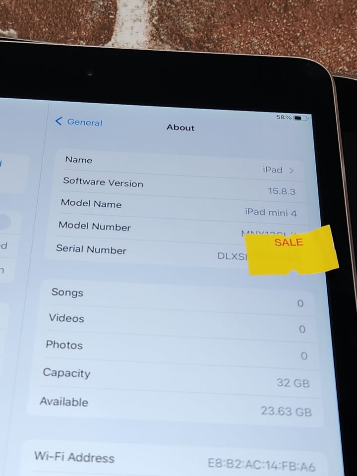 iPad mini 4, Compact 7.9-inch Retina Display,32GB, WIFI, BLACK, Good Condition, iPadOS=15.8