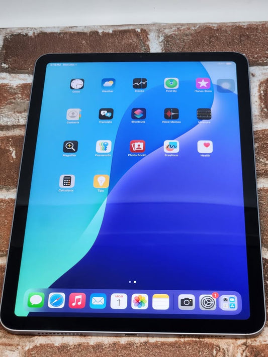 refurbished iPad Air 4th Gen (2020) – Sky Blue, 64GB, Wi-Fi, Good Condition!