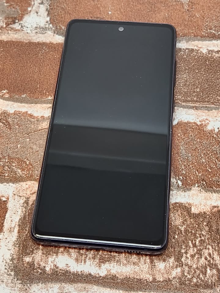 pre owned Samsung Galaxy S20 FE 5G– 128GB, Cloud Navy (Blue), Good Condition!