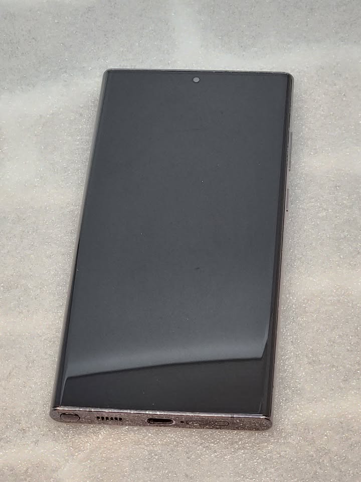 pre-owned Samsung Galaxy S22 Ultra, Unlocked, 256GB black