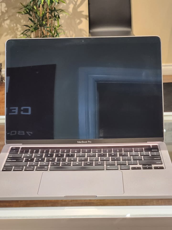 refurbished MacBook Pro 16" (2019) – i7, 32GB RAM, 500GB SSD, AMD Radeon Pro 5300M (4GB)