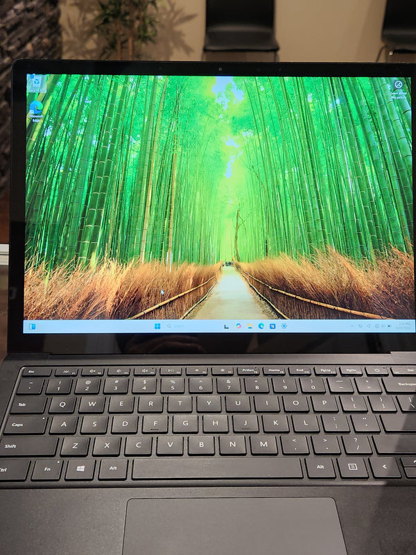 Refurbished Microsoft Surface Laptop 4 (13-inch) i7 3.0GHz (11th gen, 16gb ram, 512gb ssd),black