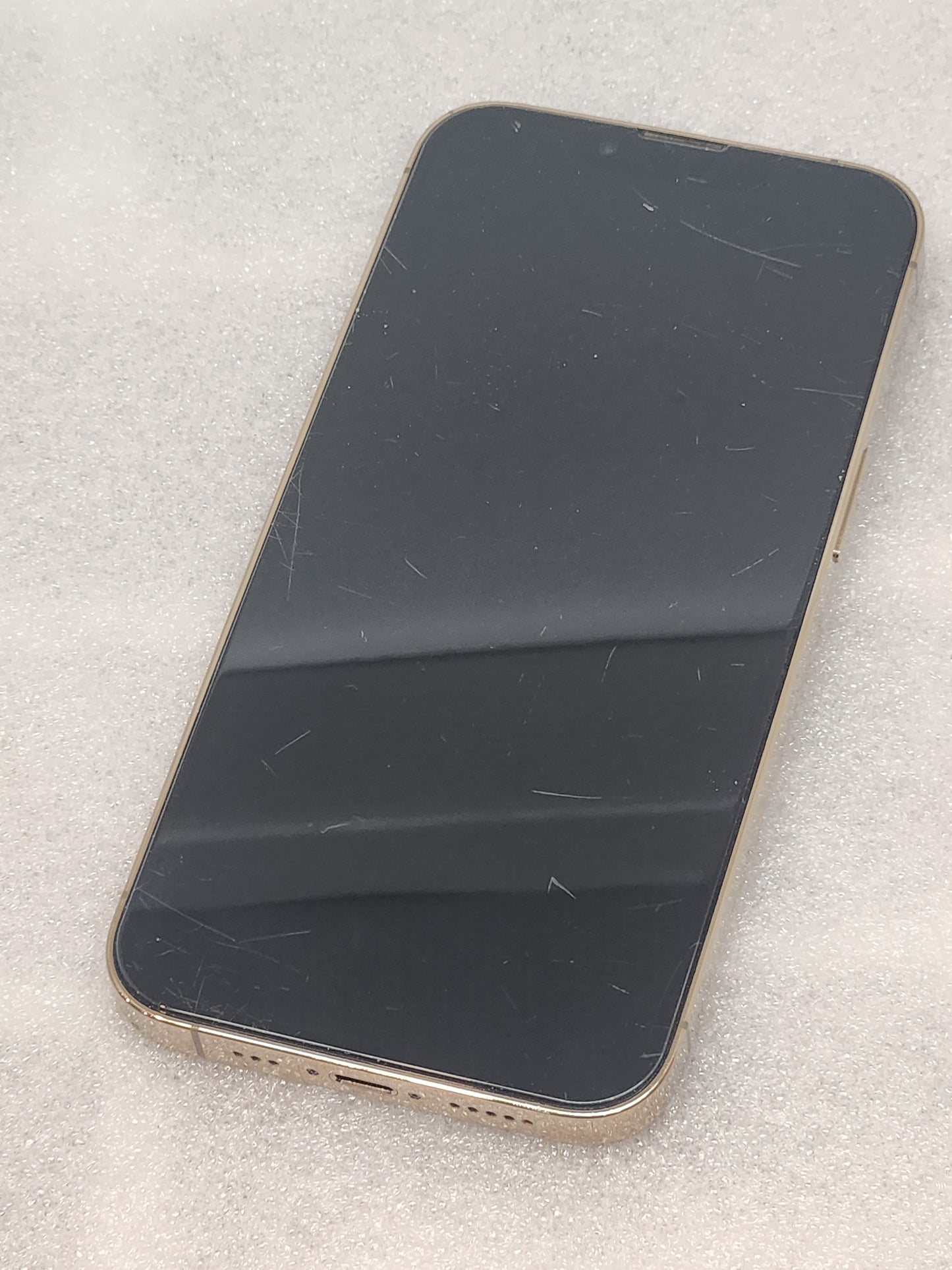 used iphone 13 pro unlocked 128gb  Fair condition 7/10