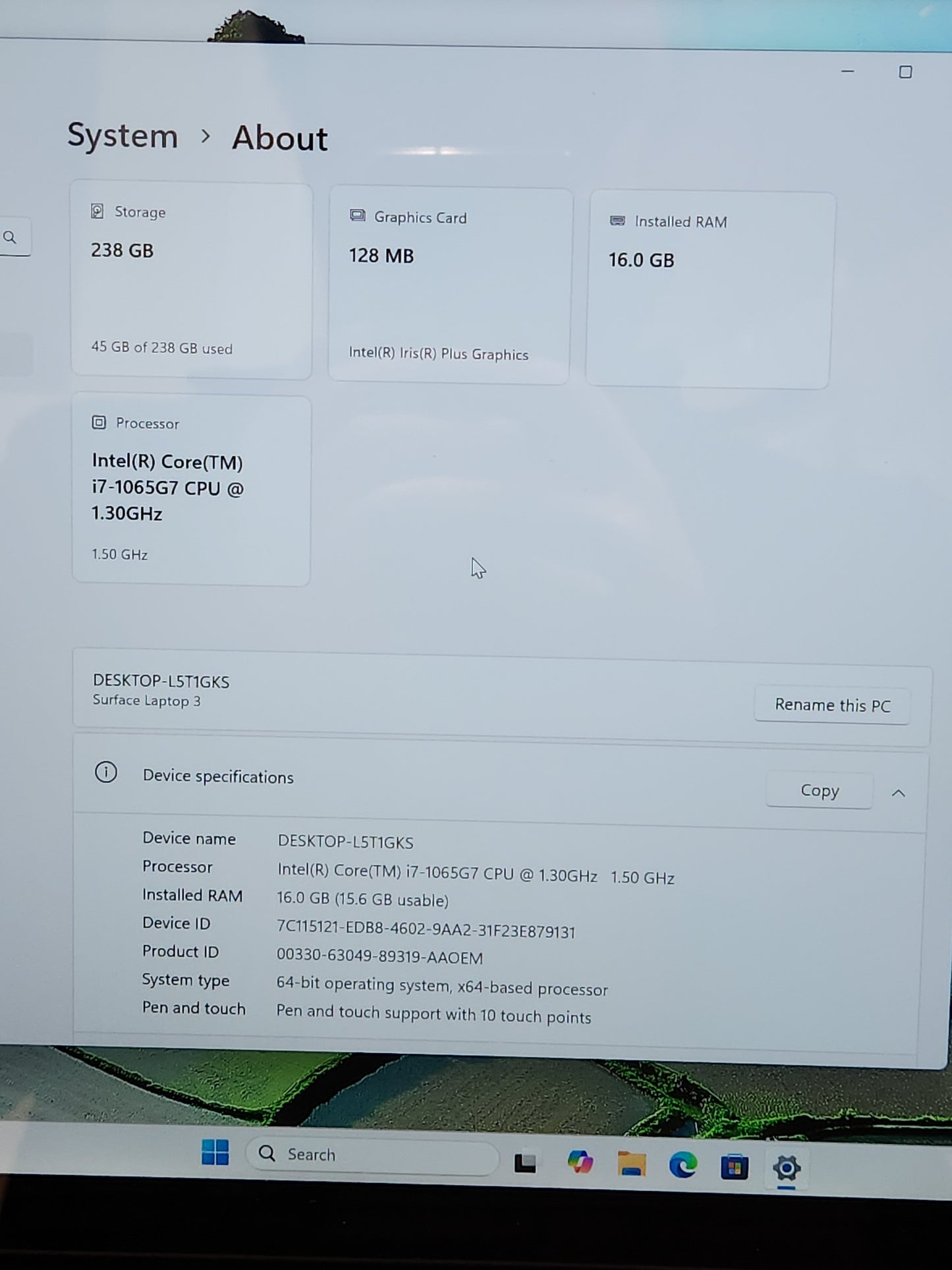 Refurbished Microsoft surface laptop 3 (13inch i7-10gen 16gb ram 256gb ssd) good condition