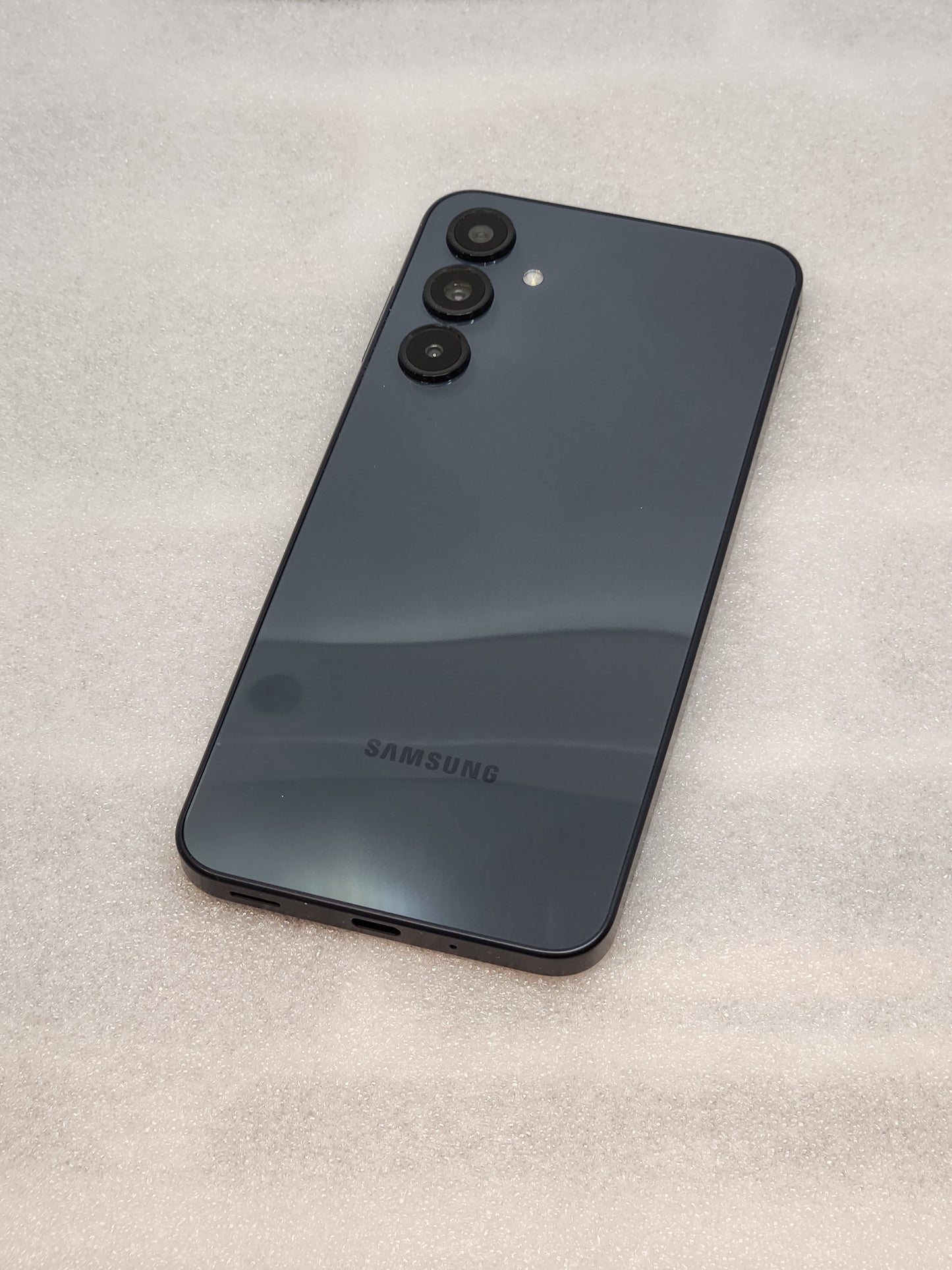 Pre-owned Samsung Galaxy A16  5G unlocked 128GB excellent condtion