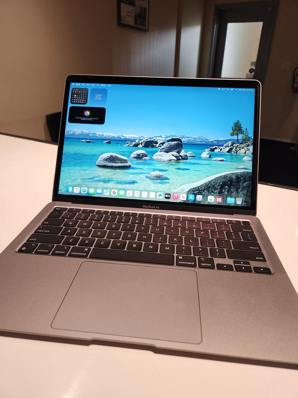 PRE-OWNED MacBook AIR M1 (13 inch 2020) 8GB 256GB GOOD CONDITION